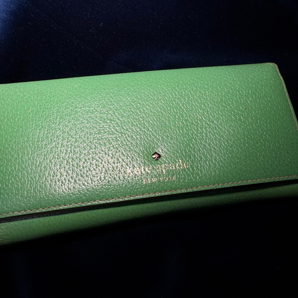 Gently Used Kate Spade Green Leather Wallet